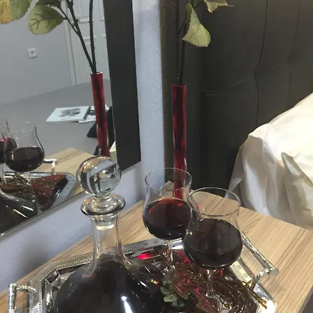 아파트 Litsa Haus Estate Residences & - Adults Only & Kids 8 Plus- 아스프로발타