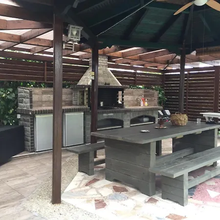 아파트 Litsa Haus Estate Residences & - Adults Only & Kids 8 Plus- 아스프로발타