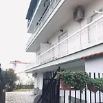 아파트 Litsa Haus Estate Residences & - Adults Only & Kids 12 Plus- 아스프로발타
