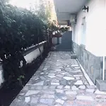 아파트 Litsa Haus Estate Residences & - Adults Only & Kids 12 Plus- 아스프로발타